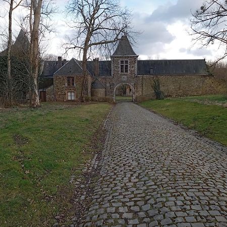 Le Vieux Noyer Bed & Breakfast Nassogne Eksteriør bilde