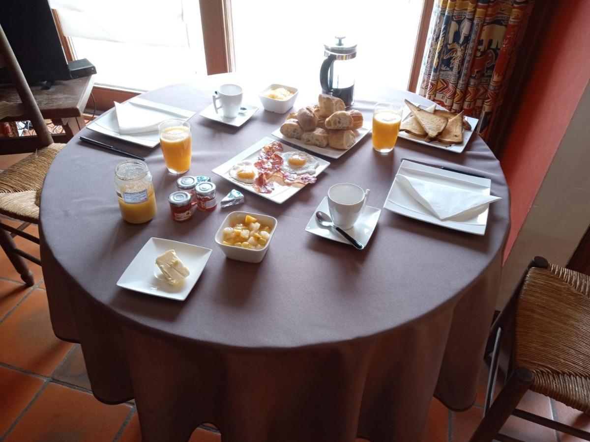 Le Vieux Noyer Bed & Breakfast Nassogne Eksteriør bilde
