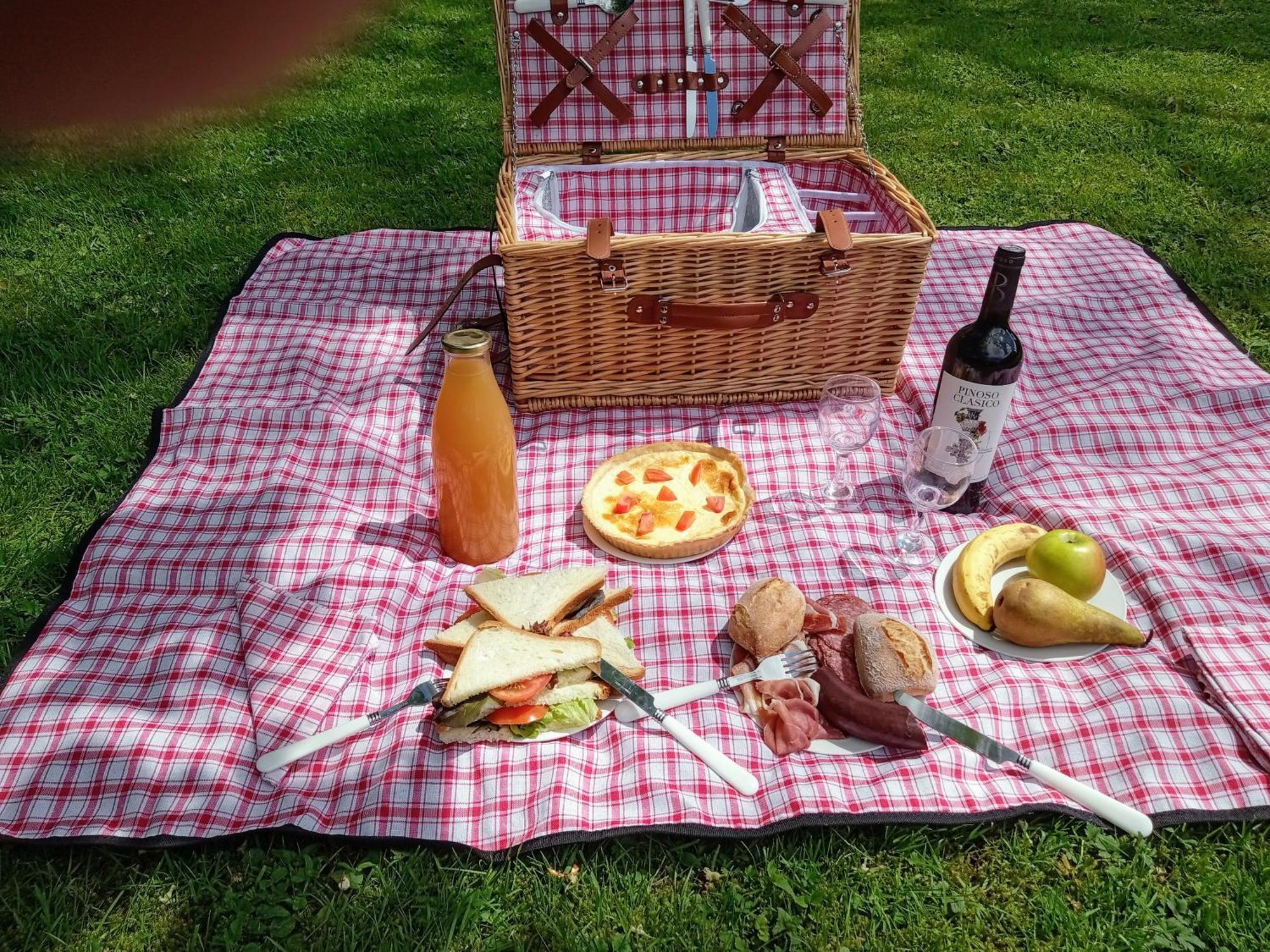 Le Vieux Noyer Bed & Breakfast Nassogne Eksteriør bilde